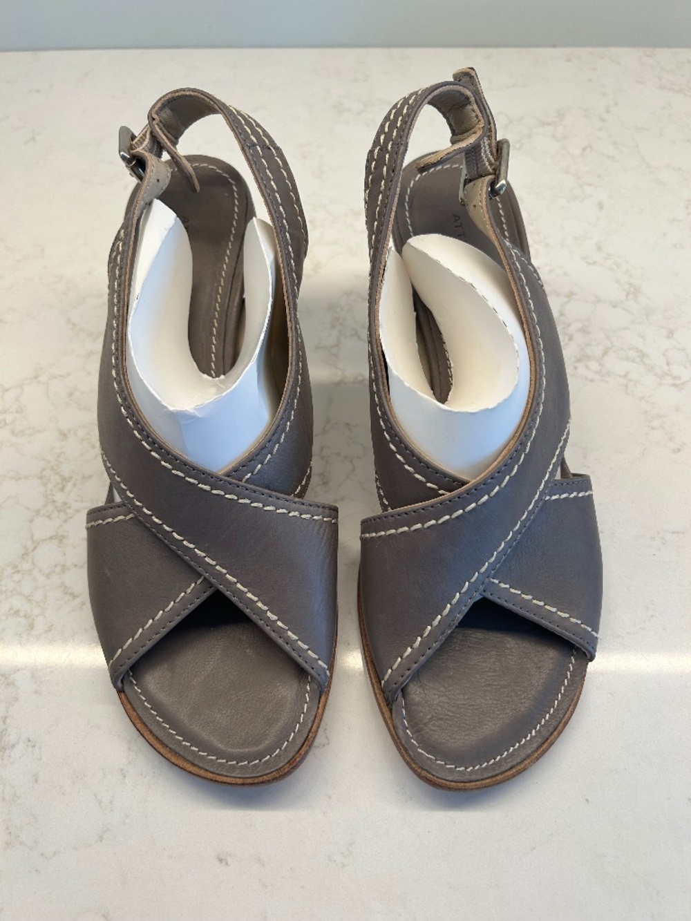 NWOB AGL Leather Ankle Strap Open Toe Block Heel Sandals  Taupe Sz 38 (US-8)